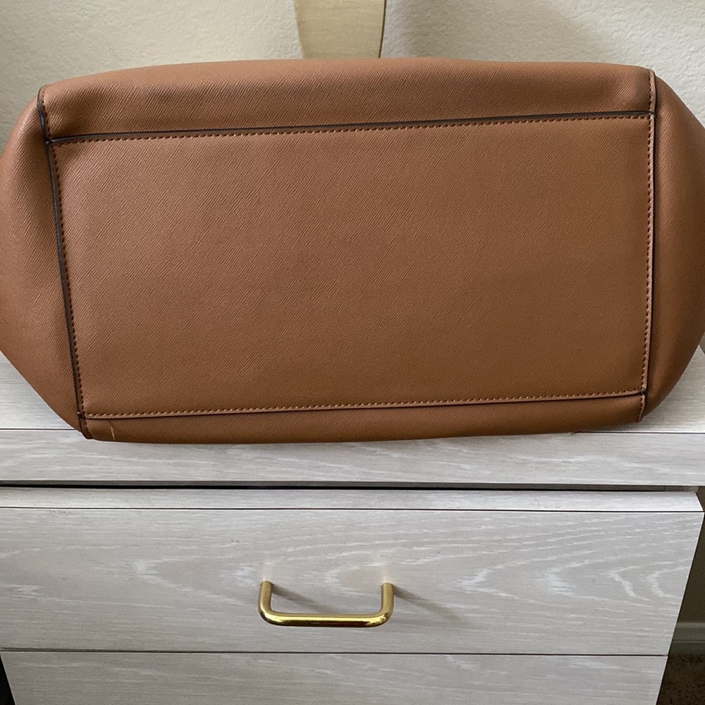 Cognac chain express hang bag - Picture 5 of 5